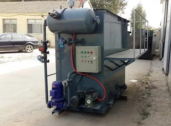溶氣式氣浮機(jī)工作原理是什么樣的，我總結(jié)了三點(diǎn)，看看你知道不？02